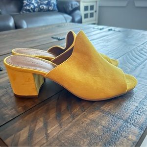 14th & Union Hayzel Yellow Suede Slip On Mules Chunky Heels